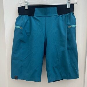 NWT Pearl Izumi Women’s Bike Shorts Size 4